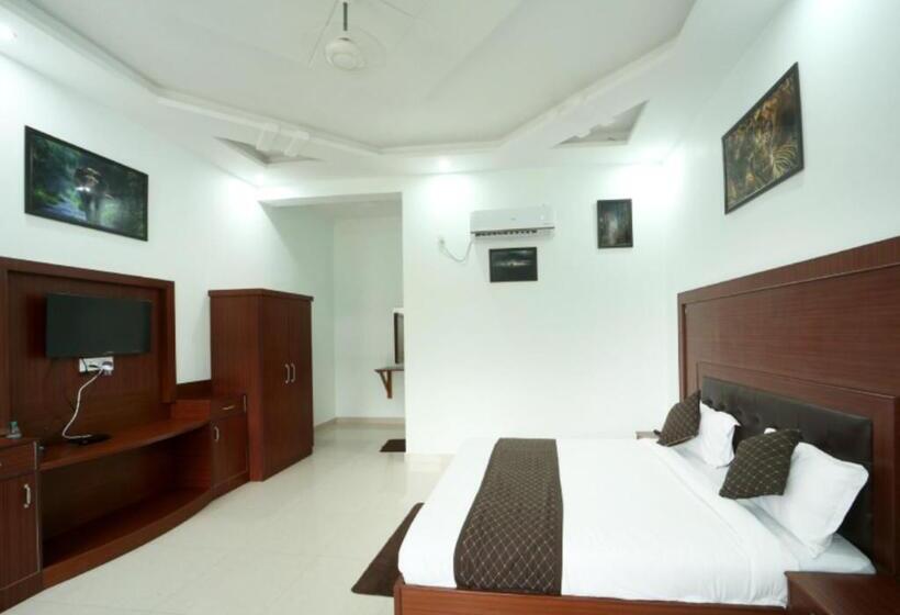 Kuyal Corbett Resort