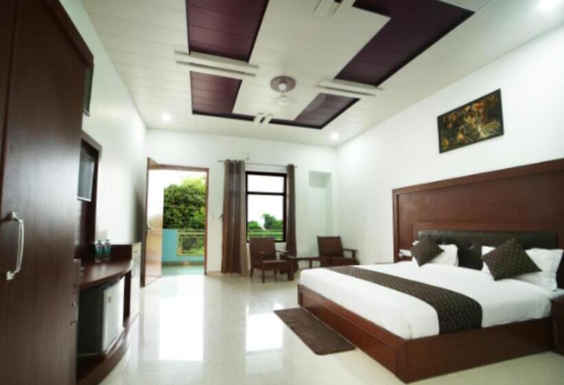 Kuyal Corbett Resort