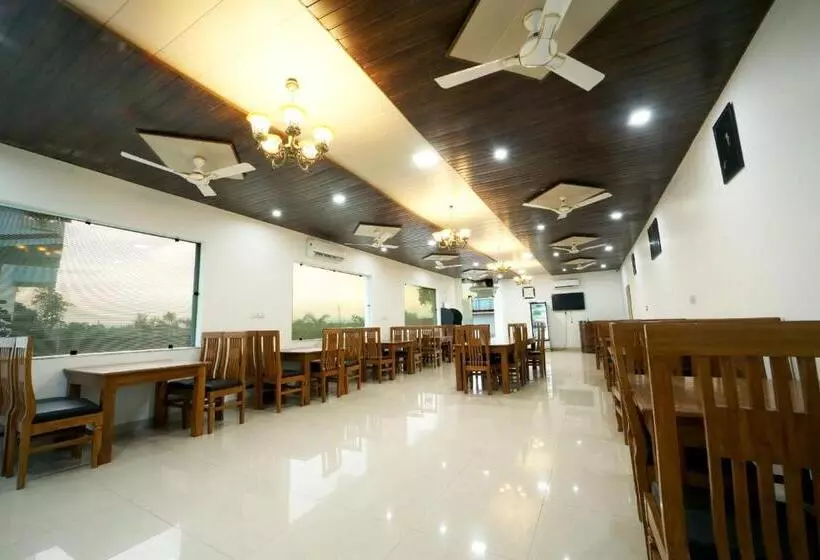 Kuyal Corbett Resort