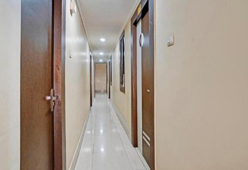 בית מלון כפרי Flagship The Hangout Residency Inn