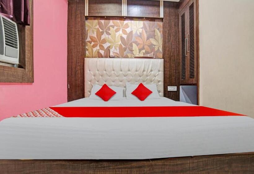 בית מלון כפרי Flagship The Hangout Residency Inn