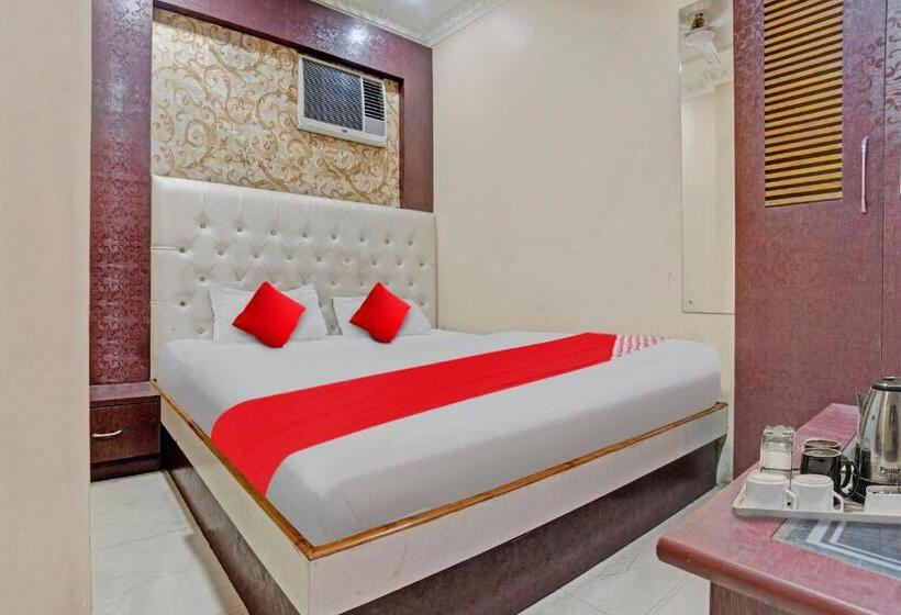 בית מלון כפרי Flagship The Hangout Residency Inn