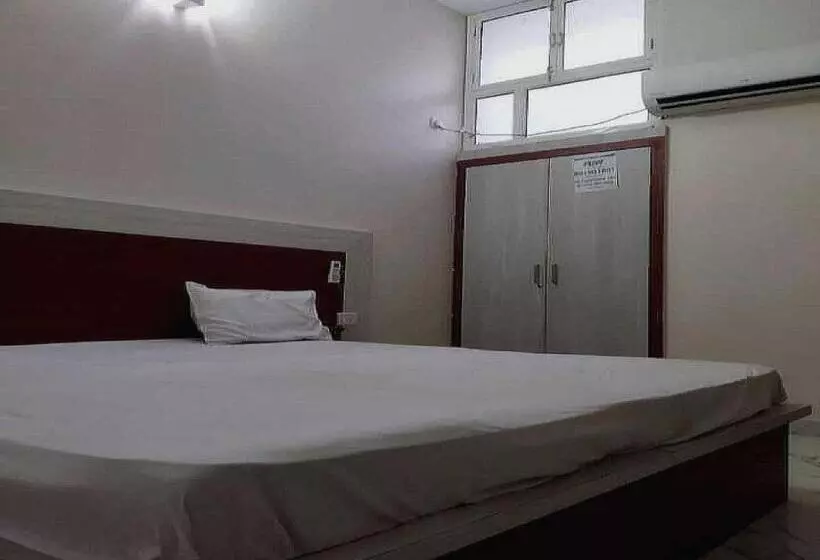 O G Hotel Happy Home