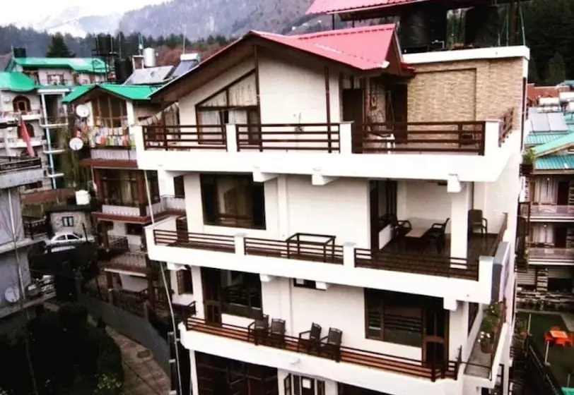 هتل Goroomgo Daddy S Manali