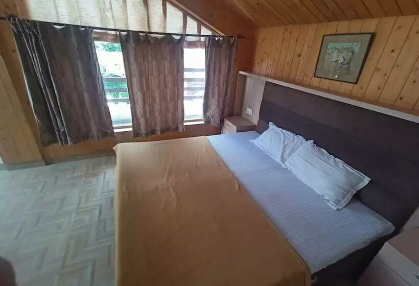 هتل Goroomgo Daddy S Manali