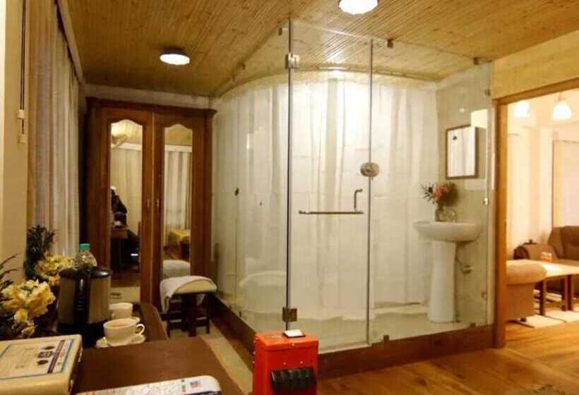 Hotel Goroomgo  Daddy S Manali