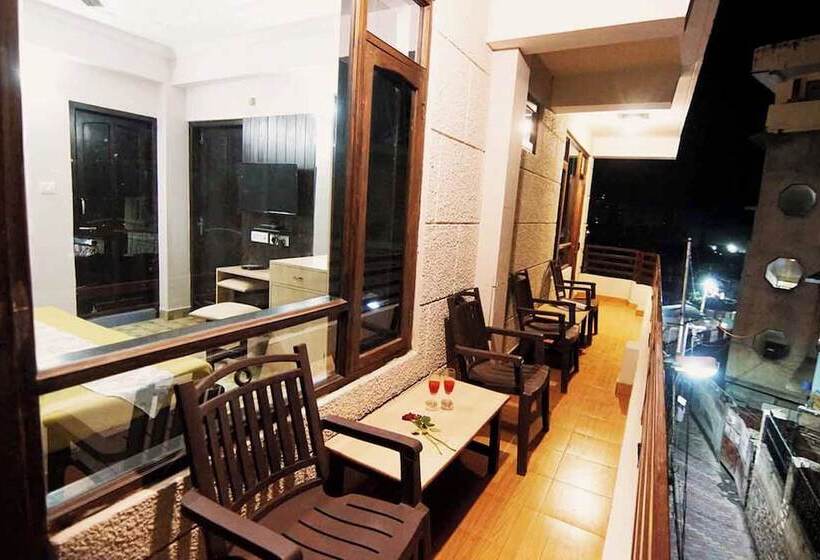 Hotel Goroomgo  Daddy S Manali