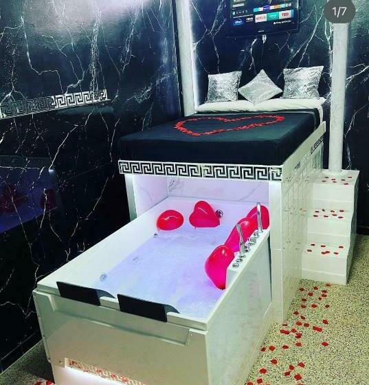 פנסיון Roma Suite Idromassaggio