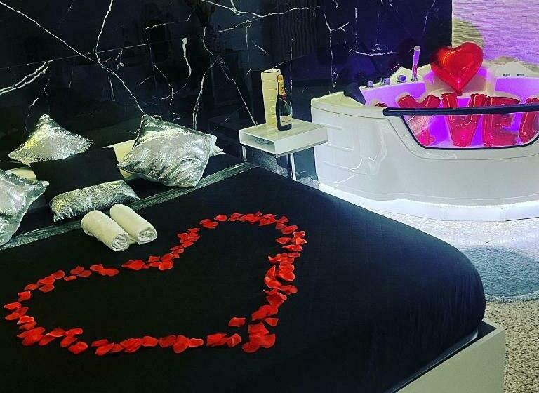 פנסיון Roma Suite Idromassaggio