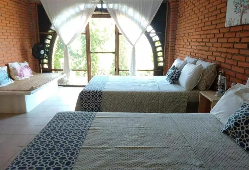 Retkeilymaja Posada Casa San Agus