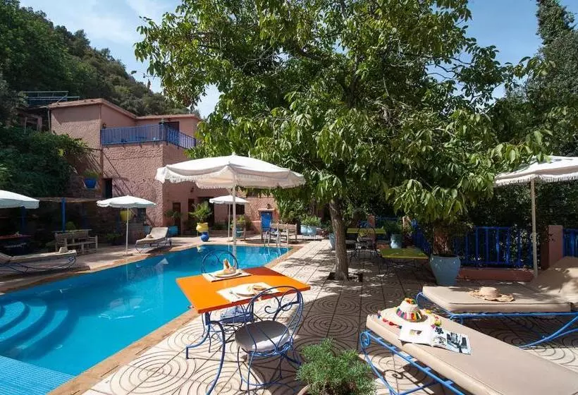 Aamiaismajoitus (B&B) Auberge Le Maquis