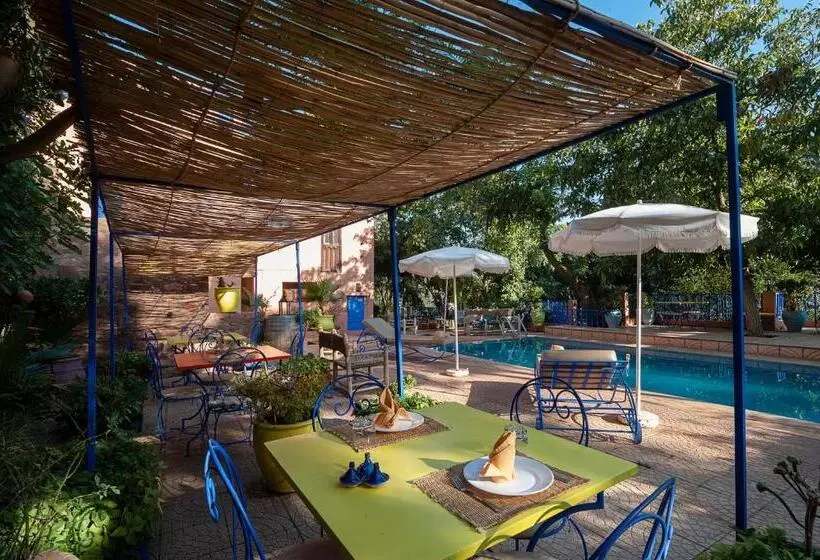 Aamiaismajoitus (B&B) Auberge Le Maquis