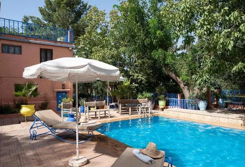 Aamiaismajoitus (B&B) Auberge Le Maquis