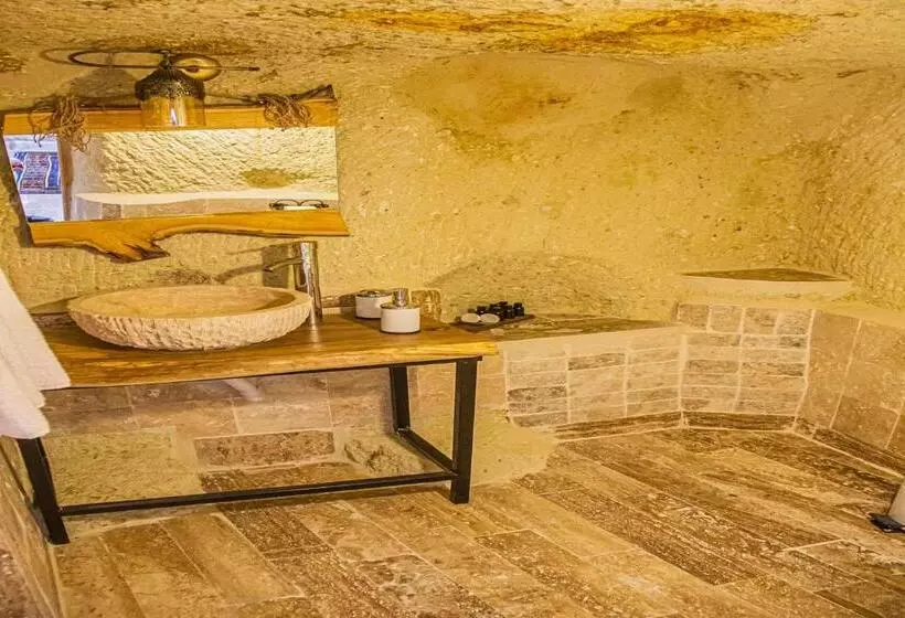 ベッドアンドブレックファースト Junior Ottoman Cave