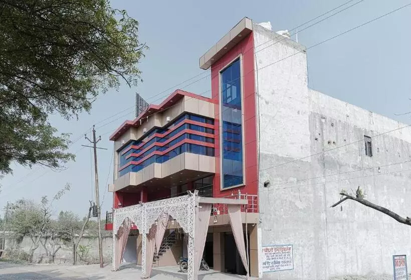ホテル Kaka Ji Palace By Wb Inn