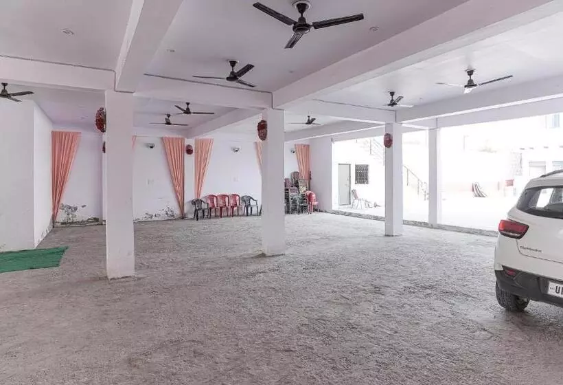 ホテル Kaka Ji Palace By Wb Inn