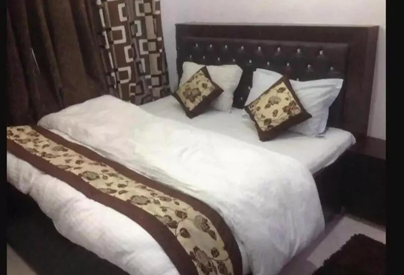 ホテル Kaka Ji Palace By Wb Inn