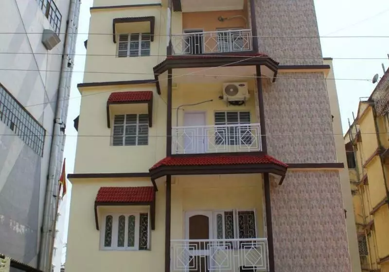 پانسیون Corporate Guest House
