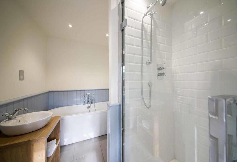 הוסטל The Hare And Hounds, Levens