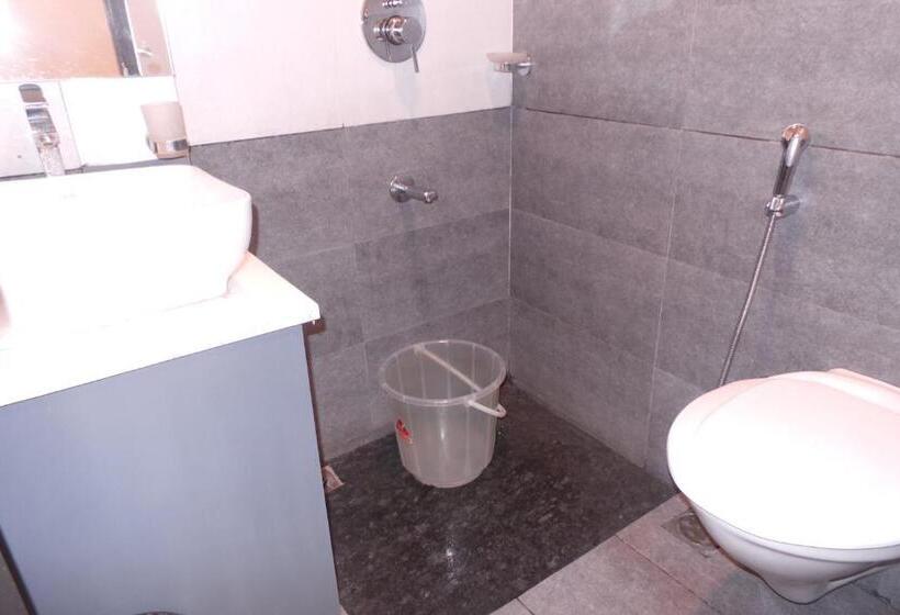 בית מלון כפרי Saas Residency