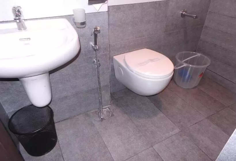 ホテル Saas Residency