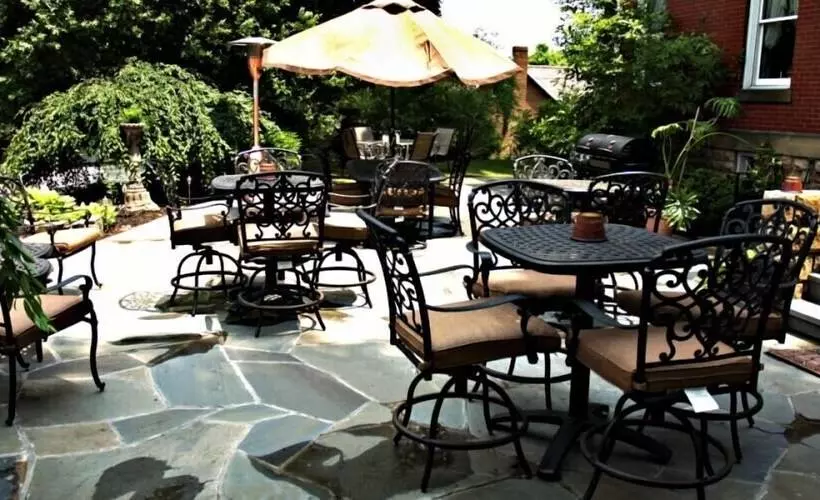 South Broadway Manor B&b   Near Fallingwater, Ohiopyle State Park, Hiking & Biking Trails Gap