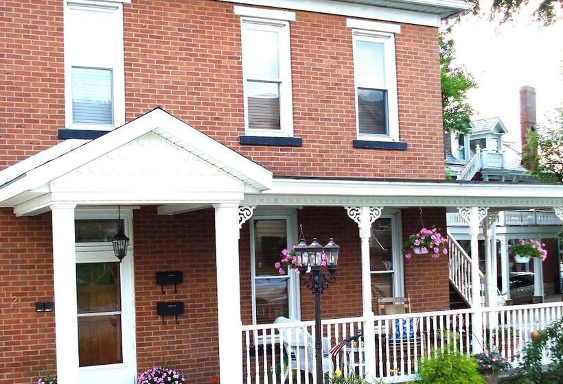 South Broadway Manor B&b   Near Fallingwater, Ohiopyle State Park, Hiking & Biking Trails Gap