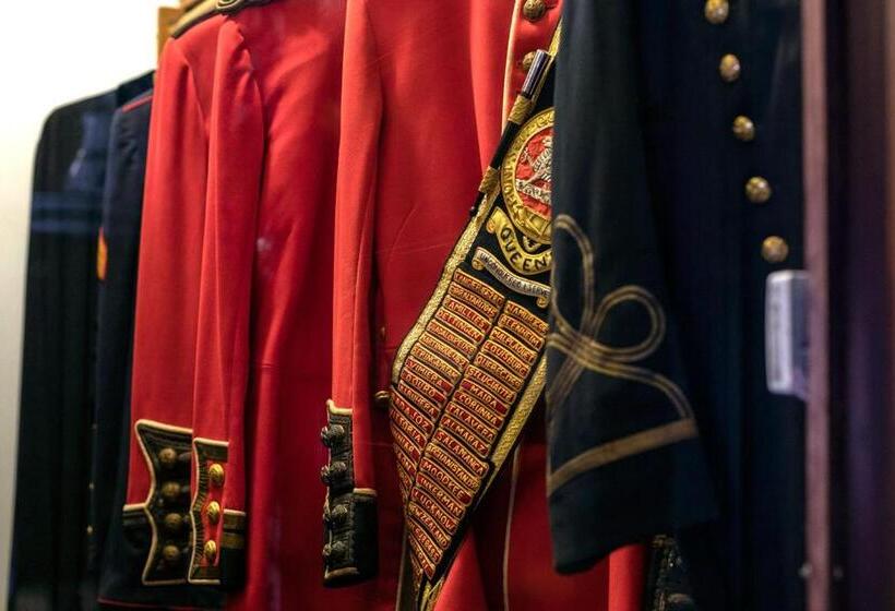 South Broadway Manor B&b   Near Fallingwater, Ohiopyle State Park, Hiking & Biking Trails Gap