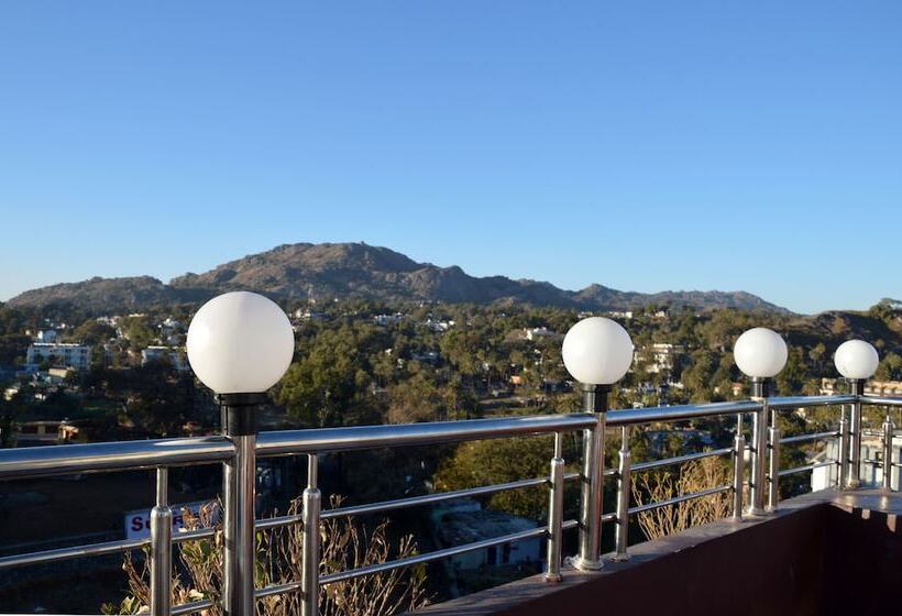 Отель Abu Grand