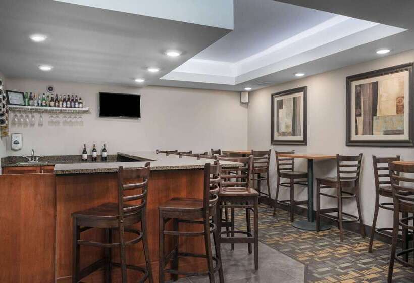 فندق Americinn By Wyndham Hartford Sd