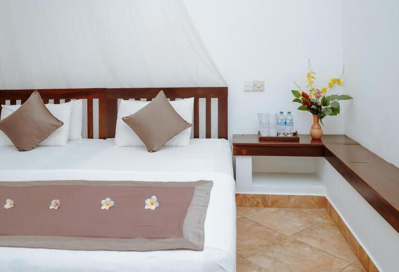 酒店 Blue Sky Beach Resort