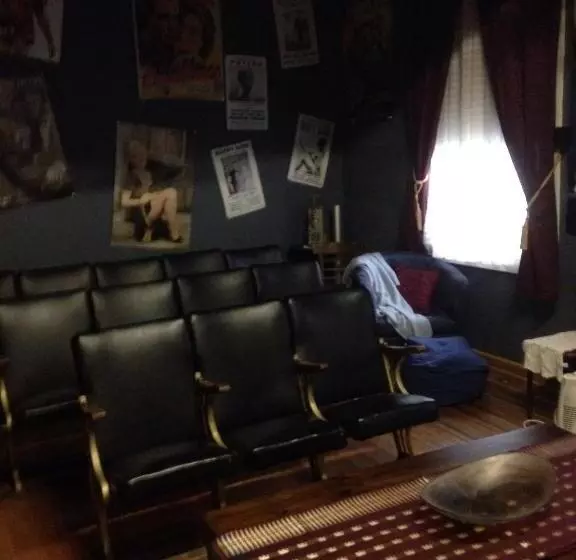 酒店 Butlers Guesthouse