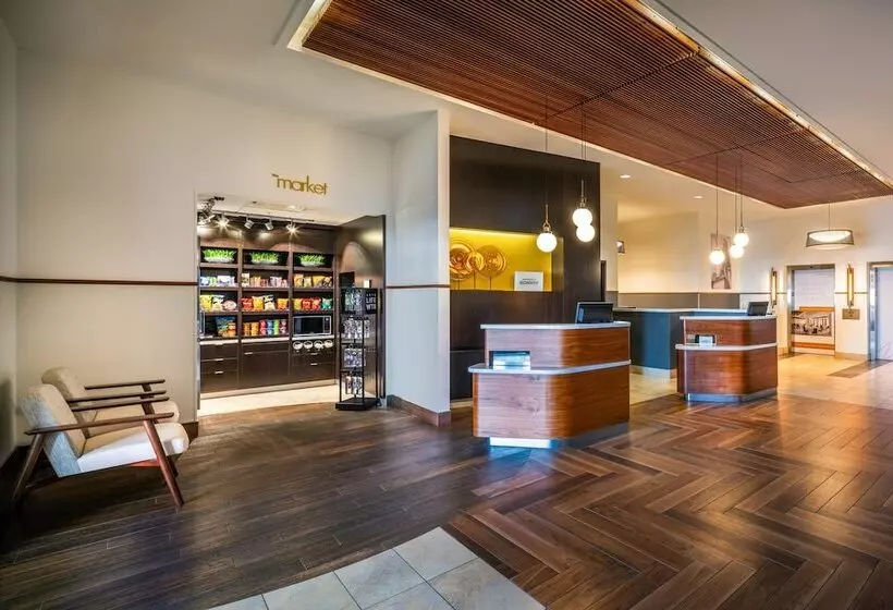 Hotel Courtyard By Marriott Calgary South