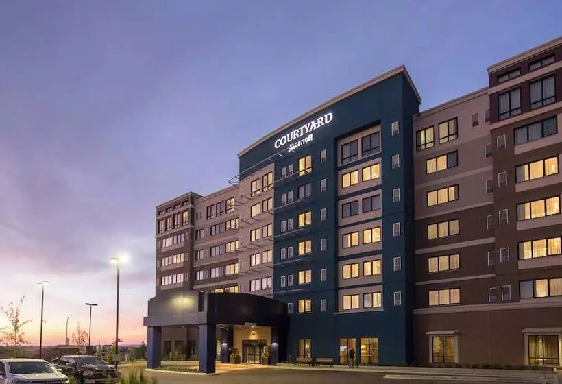 Hotel Courtyard By Marriott Calgary South