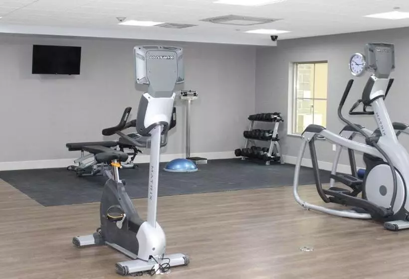 Отель Holiday Inn Express Shawnee, An Ihg