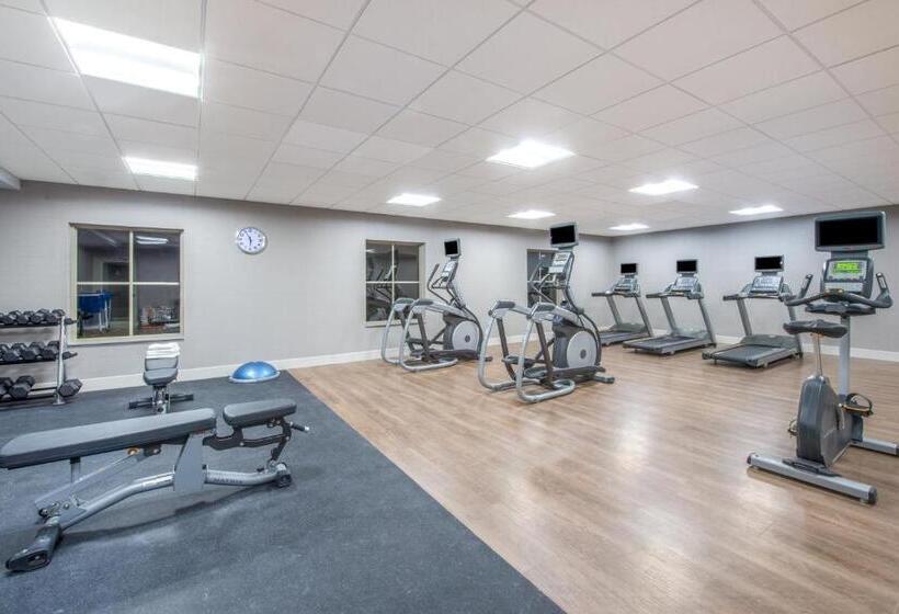 فندق Holiday Inn Express Shawnee, An Ihg