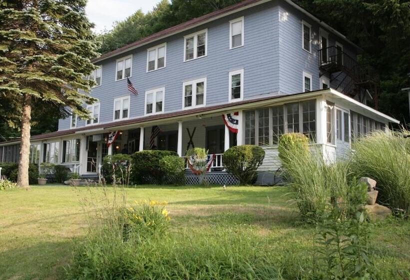 ホテル Inn At Starlight Lake & Restaurant