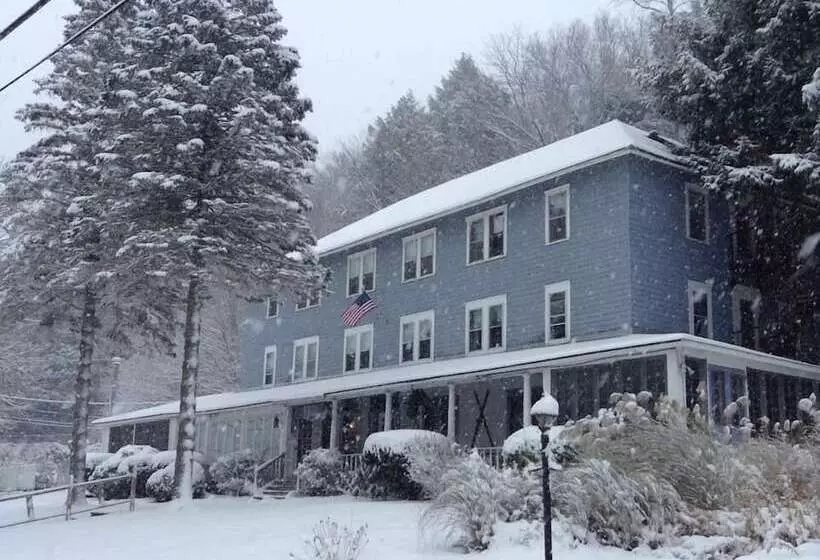 酒店 Inn At Starlight Lake & Restaurant