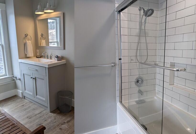 ホテル Inn At Starlight Lake & Restaurant