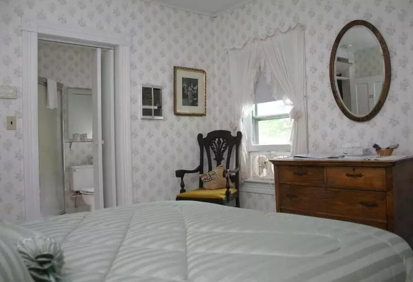 酒店 Inn At Starlight Lake & Restaurant