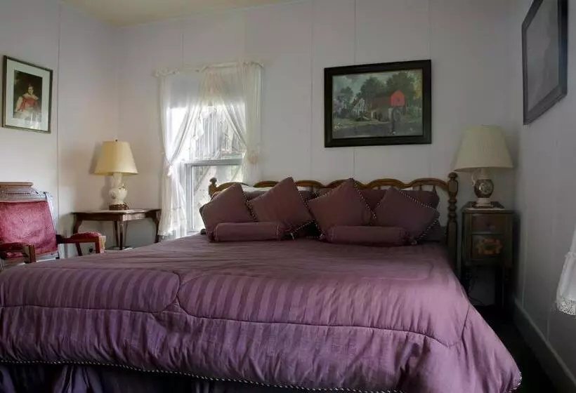 酒店 Inn At Starlight Lake & Restaurant