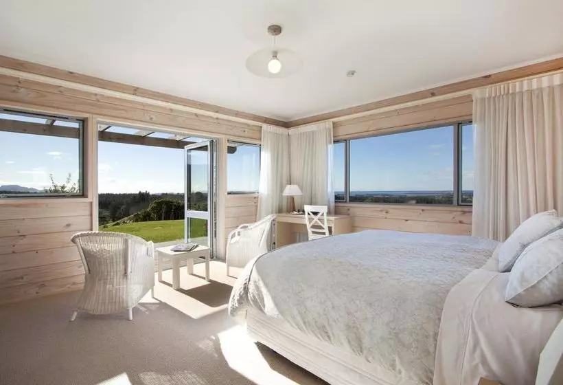 فندق Kaimai Country Lodge