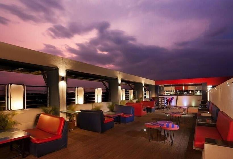 호텔 Mayur Aaditya Resort