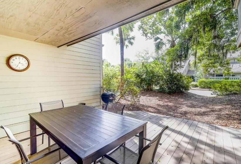 Отель Ocean Cove 824