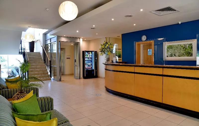 Отель Road Lodge Umhlanga Ridge