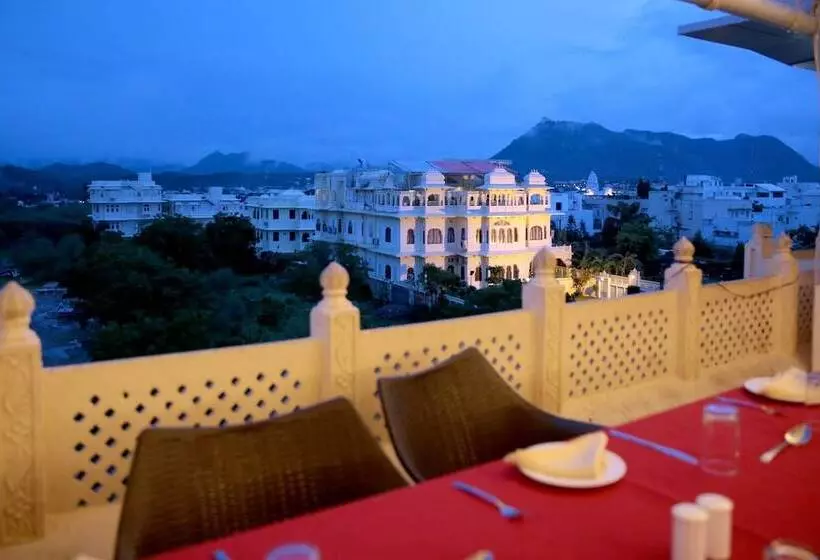 Hôtel The Lake View Palace