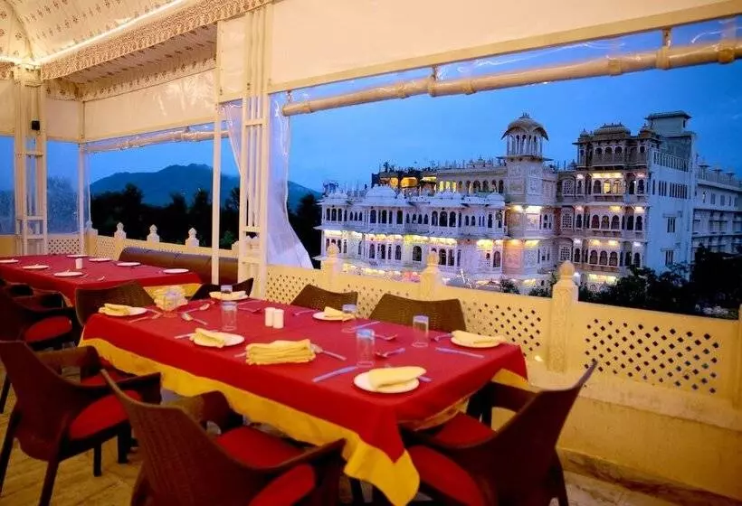 Hôtel The Lake View Palace