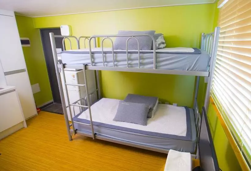 Bb Hongdae Hostel