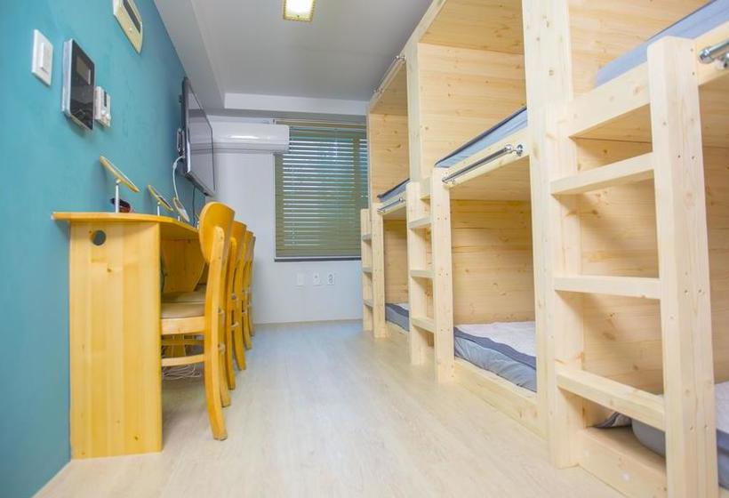 Bb Hongdae Hostel