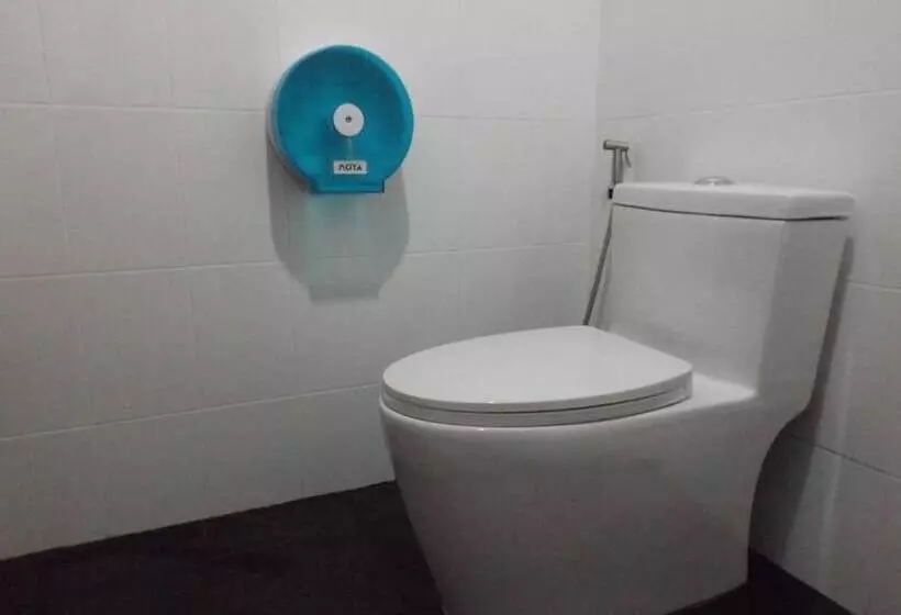 Lanta Long Beach Hostel